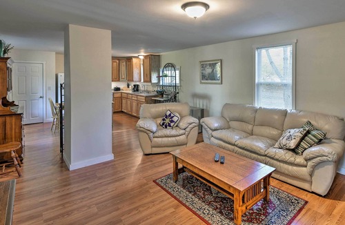 Dexter Apartment | Cozy Apt by ITS 85 Trail, ½ Mi to Lake Wassookeag!