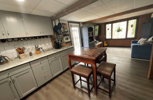 South Casco Cottage | Cozy countryside cottage located on Crooked river in Naples Maine.