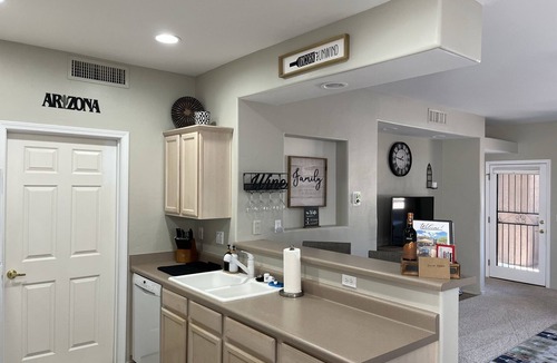 Rancho Vistoso Condo | Cozy ground level resort style condo with heated pool/hot tub, and gym!