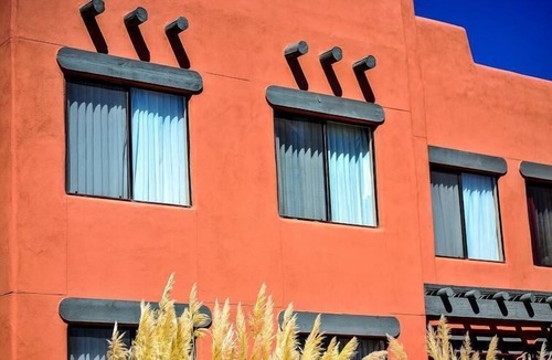 Oak Creek Apartment | Cozy Studio Near Coconino National Forest w/Free WiFi & Resort Pool