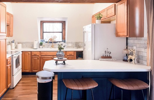 Summerfield Cabin | Cozy Wister Ridge A-Frame Lake Cabin Sleeps 6 Mins to Wister Lake!