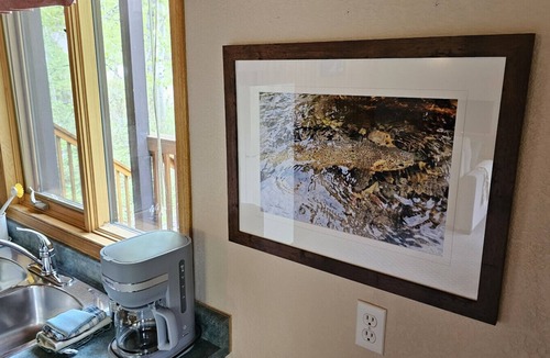 Crowsnest Pass Cabin | Crowsnest River Chalet - Trout
