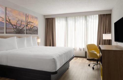 Williamsburg Hotel | Days Hotel by Wyndham Williamsburg I-64
