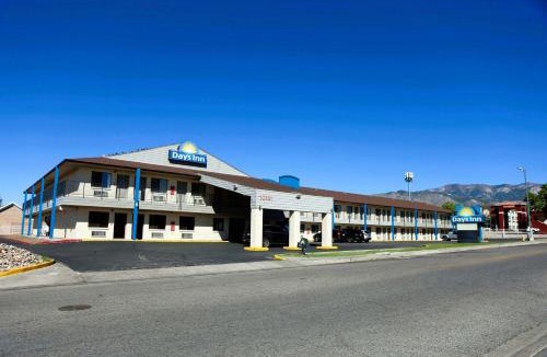 Princess Jeanne Hotel | Days Inn by Wyndham East Albuquerque 'Newly Renovated'