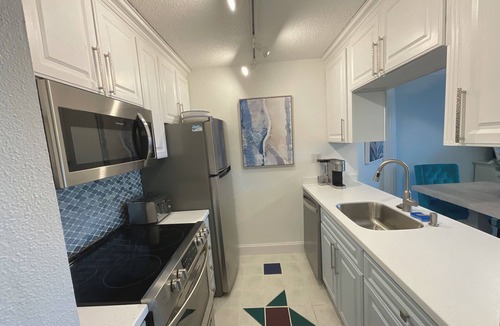 North Ocean City Condo | Dazzling Views Perfect Location Ocean Front with Pool Fabulous Balcony Sleeps 6