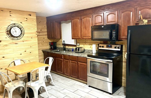 Newtown House | Devil Anse Off Road Lodging Hatfield & McCoy Trail House