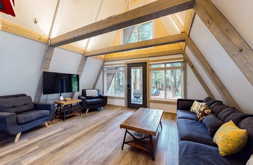Marmot Cabin | Dog-friendly A-frame near the river with game room, firepit, wood stove, & grill