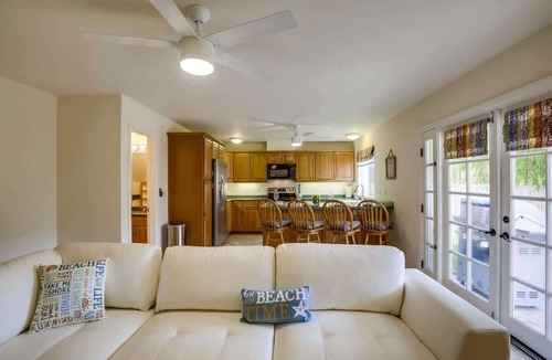 Beach Barber Tract House | Driftwood your perfect beach getaway!