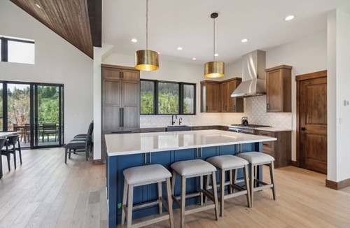Hermosa House | Durango Luxury-Stunning Views! Easy to Town or Ski
