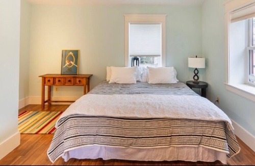 Eastport Apartment | Eastport Hideaway - Perfect little guesthouse for 2