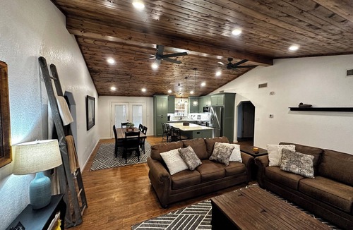 Kirby House | Edgewater at Lake Greeson – Family Retreat w/Game Room & Theater