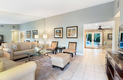 Palm Desert House | El Paseo Private Pool Home. Enjoy the desert's finest shopping and dining
