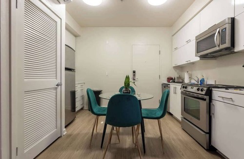 Downtown Apartment | Elegant & Charming 2BR home. Americana x Galleria