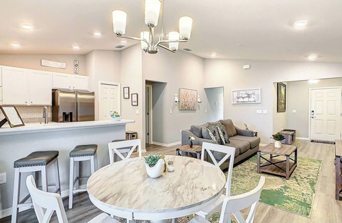 Auburndale House | Encanto At Auburndale