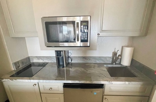 Crystal Beach Apartment | Enjoy GULF FRONT sunsets in newly renovated private studio in private home.