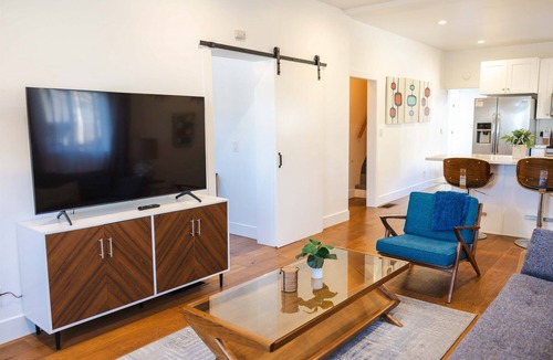 Downtown Los Angeles House | Entire Echo Park Gem, Walk to Dodgers | DTLA