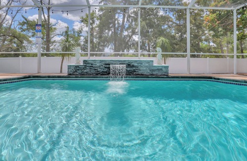 Apollo Beach House | Escape to Comfort ☀️ Pool Home Near Tampa