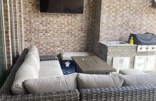 Broken Arrow House | Executive Home near Hard Rock Hotel Casino
