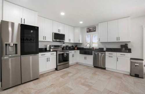 Limona Improvement House | Expansive Charm - 4BR Estate on Private Acre