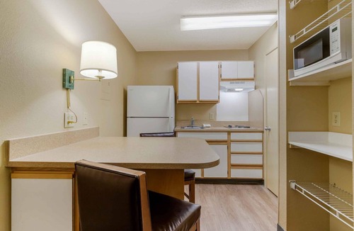 North San Antonio - SAT Hotel | Extended Stay America Suites San Antonio Airport