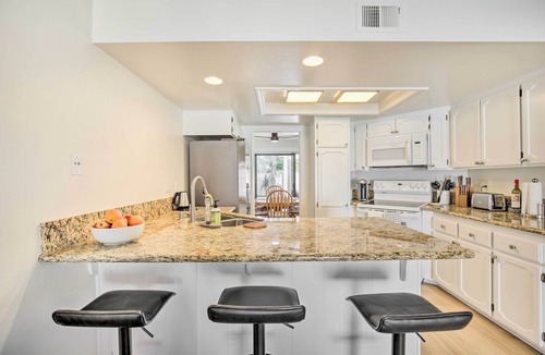 Spinnaker Hill House | Extended Stay Near Beach! Carlsbad Condo w/Pool