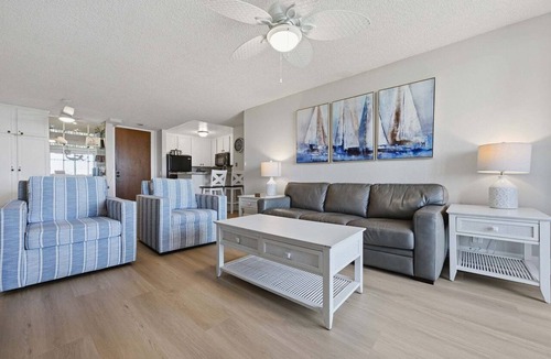 Townsite Condo | F111-Ocean/Harbor VIews, North Coast Village