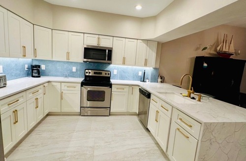 Clearwater Beach Condo | FABULOUS SPRING SALE! 🌸🌼at Luxurious Waterfront condo in Clearwater Beach