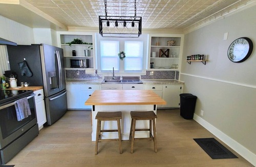 Waterville Apartment | Farmhouse Oasis | Waster/Dryer | Fireplace