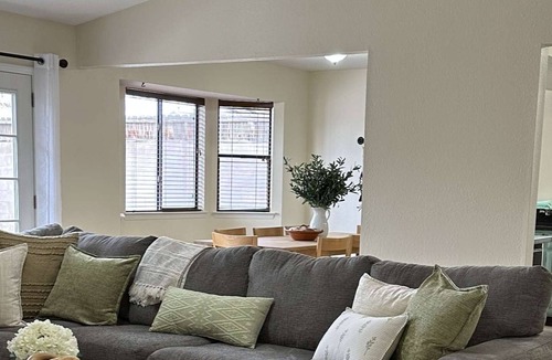 Taylor Ranch House | Fenced yard, Office, and Coffee bar! Come stay in this peaceful ABQ home!