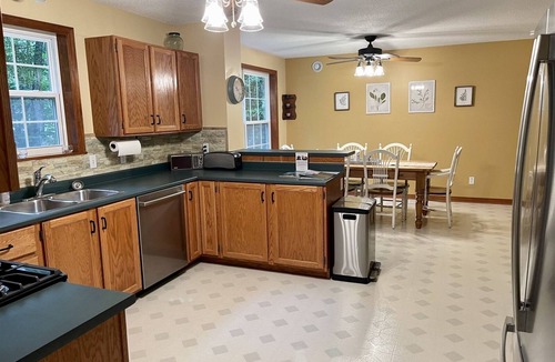 Searsmont House | FERNWOOD COTTAGE - Town of Searsmont - Quantabacook Lake