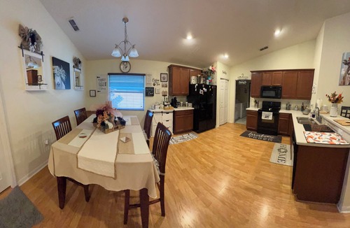 Winter Haven House | Florida Chill Sunshine by Day, Fire Pit Nights — 3BR with AC in Winter Haven