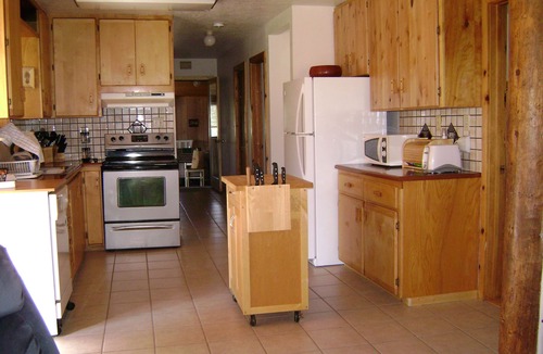 Eagle Nest Cabin | FOUR TOES MOUNTAIN LODGE nestled in the Sangre de Cristo Mtns/Ski/Hike/Fish/Hunt