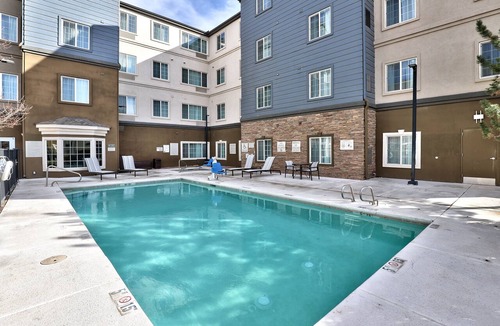 Albuquerque Condo | Free Breakfast + Free Wi-Fi + Hot Tub | Great Suite Close to the ABQ Airport