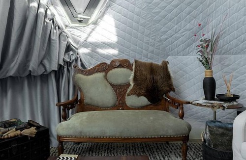 Nogal Cabin | Fully-Equipped Dome Rental on Two Floors for Glamping Getaways in Nogal, New Mexico