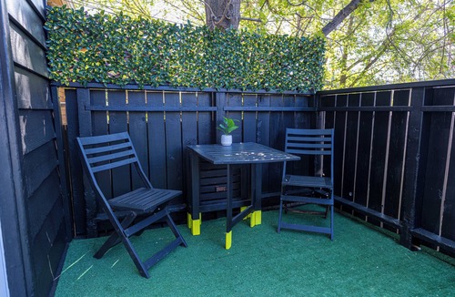 Southeast Calgary House | Funky House - Private Hot Tub - Walking Distance to Downtown