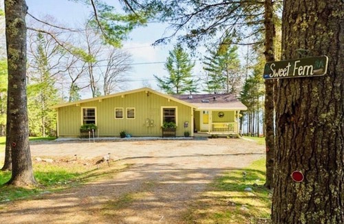 Franklin House | Gorgeous Lakefront-Close to Acadia "Schoodic+Bar Harbor" 4 Kayaks Included-Pets