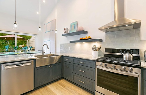 Encinitas House | Gorgeous Oceanview Home! Steps to Beach, Pool & Pickleball