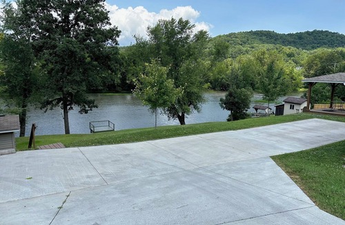 Ronceverte House | Gound level and private home with river front access.