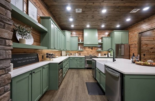Hochatown Cabin | Grand Adventure|Sleeps 30|HotTub|PlaysetOutdoor Ki
