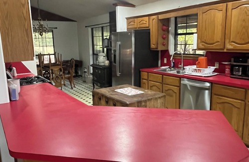 Hatfield House | Granny & Pap’s place, 3 bedroom retreat in the heart of the Ouachita mountains