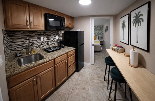 Pinellas Park House | Guest Suite: Close to Beach & Downtown St. Pete