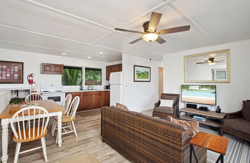 Hana House | Hana Bay View 3 BR/2 BA house sleeps 6 comfortably with 2 patios.