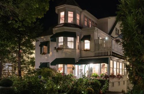 Boothbay Harbor Bed & Breakfast | Harbour Towne Inn on the Waterfront