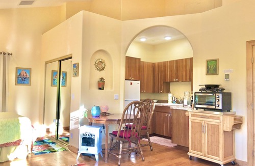 Prescott Apartment | Heaven on Earth Retreat's Sun Studio in Prescott's Gorgeous Granite Dells