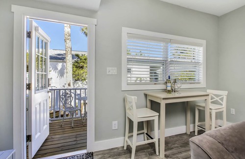 Clearwater Beach Cottage | HGTV Worthy! 1BR/1BA Coastal Boutique Cottage. Sleeps 4. Steps to the Beach!
