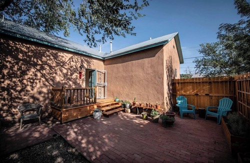 Los Griegos Cottage | Historic Adobe Home Near Rio Grande/Old Town/Zoo