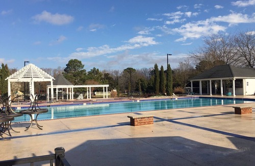 Berkeley House | Historic Area Retreat. Hilton's Powhatan Resort. 4BDR. Fireplace, Pool, Tennis