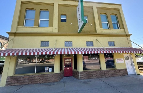 Globe Apartment | Historic Broad St Apt in Upton’s Confectionery