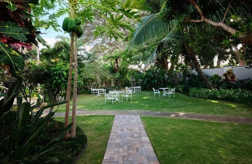 Wailuku House | Historic Maui Estate Weddings & Groups