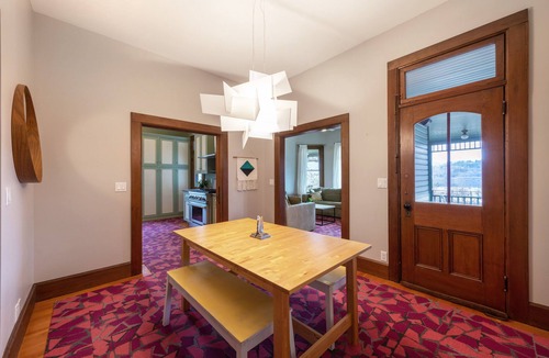 Hood River House | Historic Roe Parker - DT Hood River, 30+ Rental Views